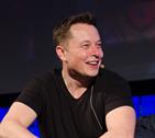 Elon Musk agrees to make school project idea come true